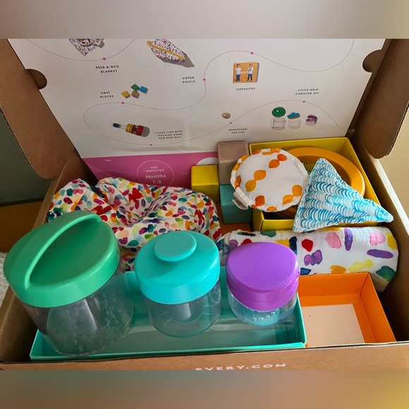 Lovevery The Explorer, 9-10m - Picture 2 of 3